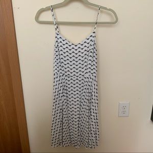 Old Navy White Patterned Sleeveless Dress
